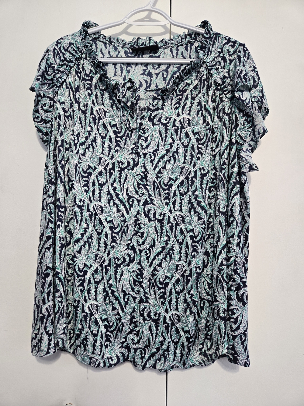 Lane Bryant 22/24 Paisley Flutter Sleeve Peasant Blouse Plus Size